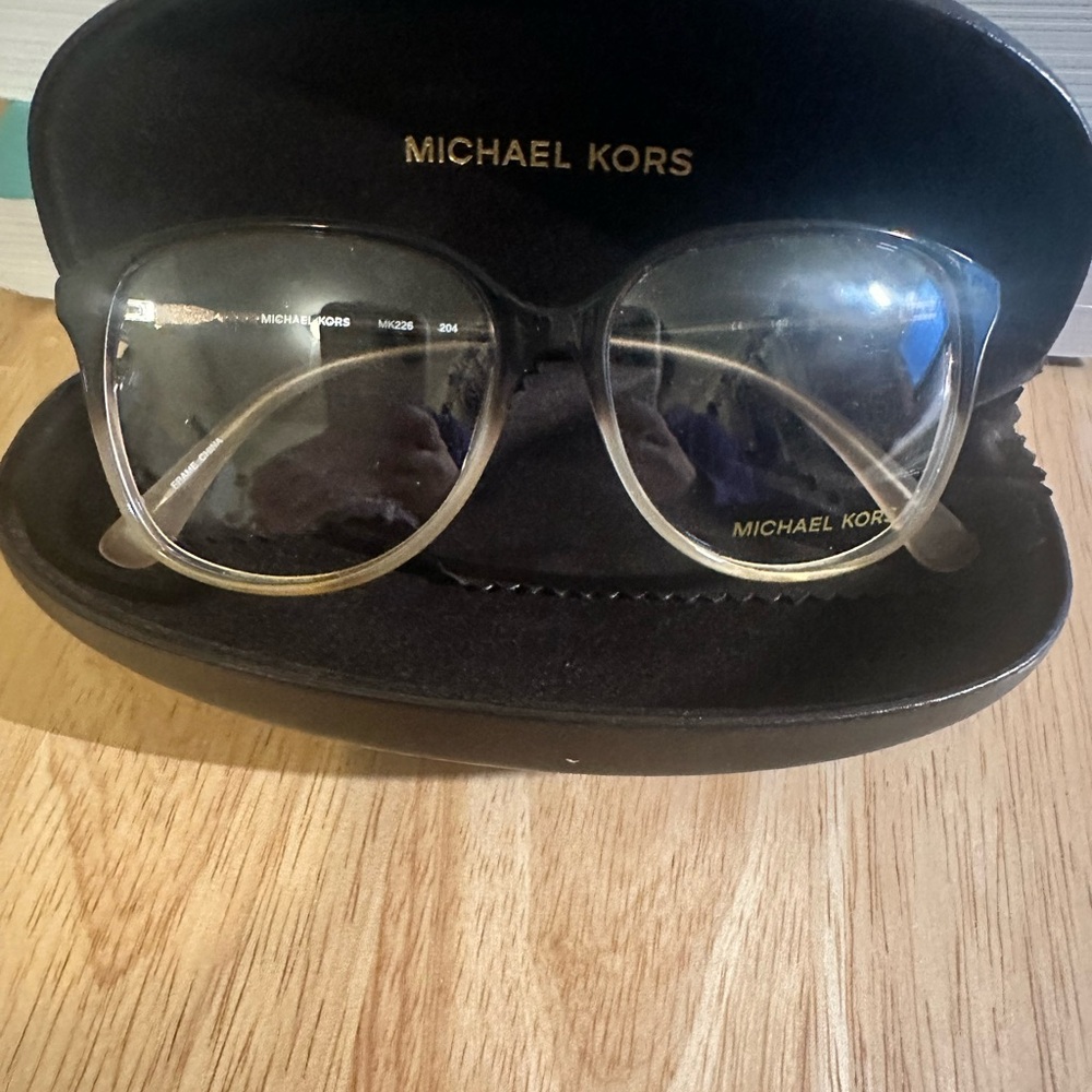**New** Michael Kors Black&Beige Eyeglasses